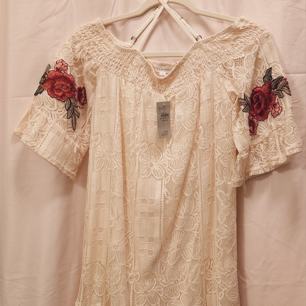BNWT BEAUTIFUL LACE OFF SHOULDER MIDI DRESS W/ ROSE EMBROIDERY COCO JAIMESON M